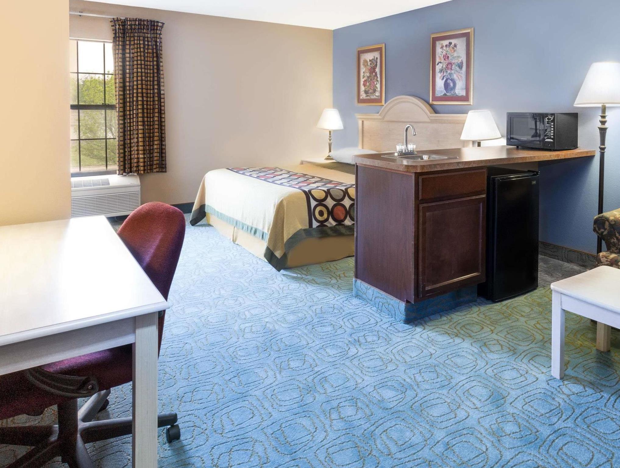 Super 8 By Wyndham
