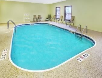 Super 8 By Wyndham Hotel 2*